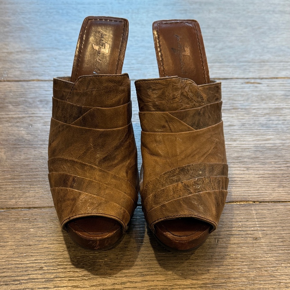 7 For All Mankind 4” Brown Leather Mules